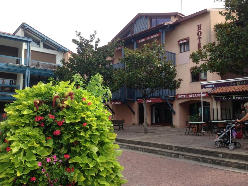 Hotel Atlantide Biscarrosse Eksteriør bilde