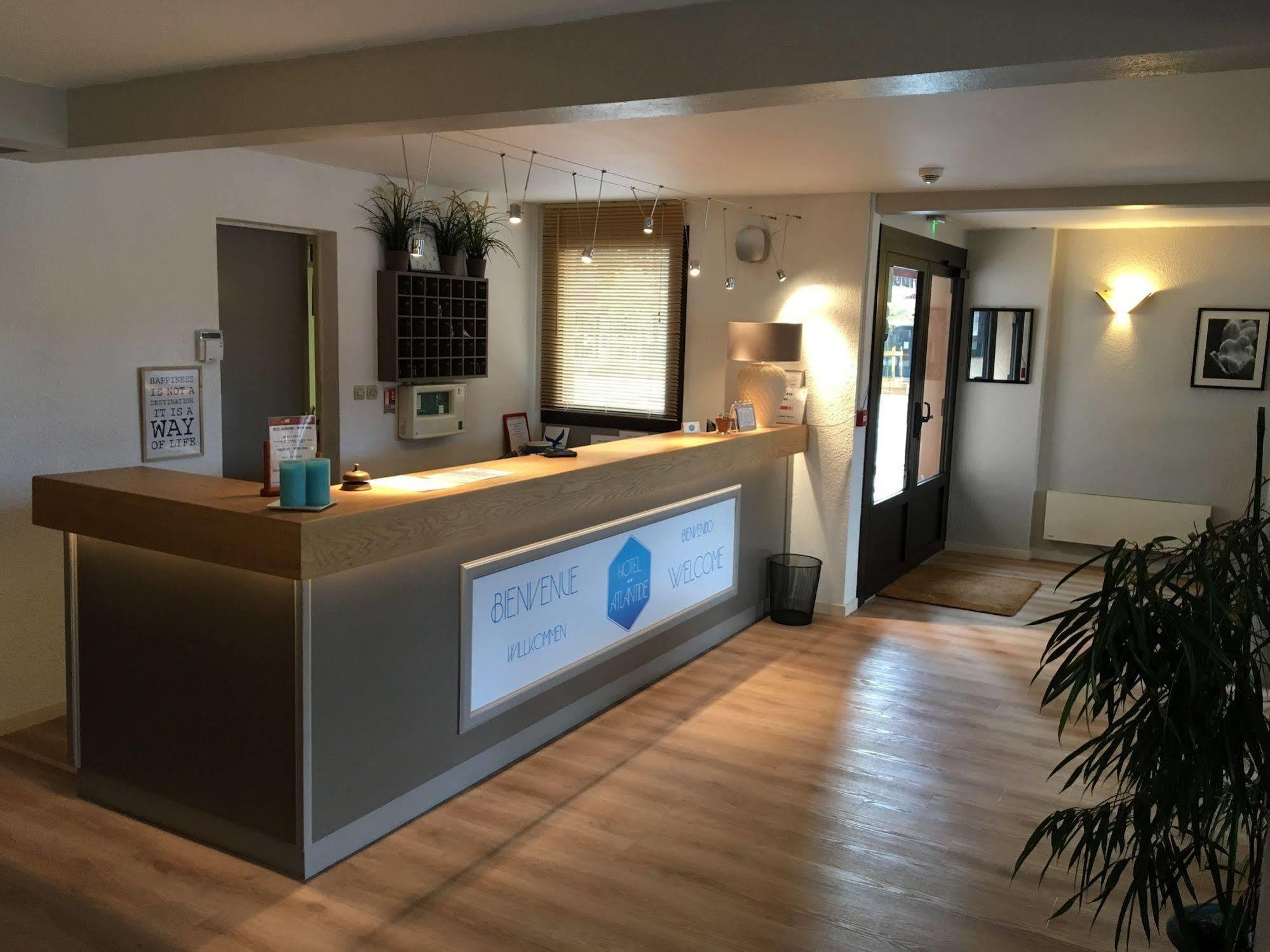 Hotel Atlantide Biscarrosse Eksteriør bilde