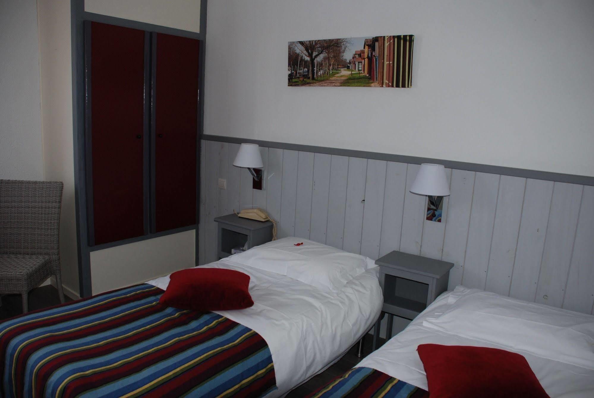 Hotel Atlantide Biscarrosse Eksteriør bilde
